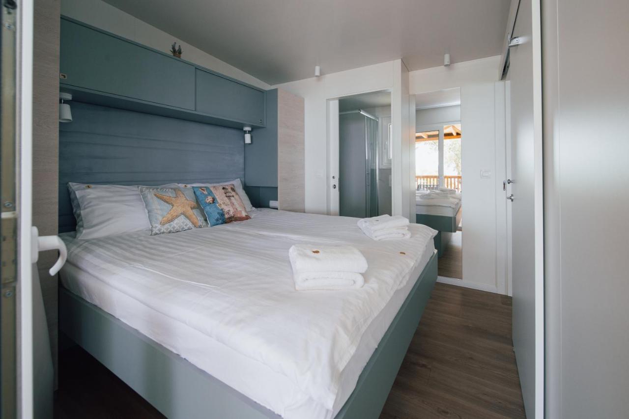 Mobile Homes Selce - Lighthouse מראה חיצוני תמונה
