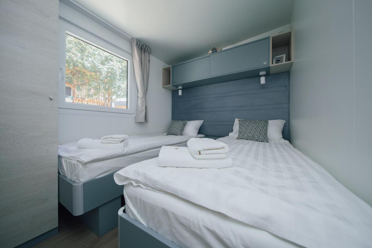 Mobile Homes Selce - Lighthouse מראה חיצוני תמונה
